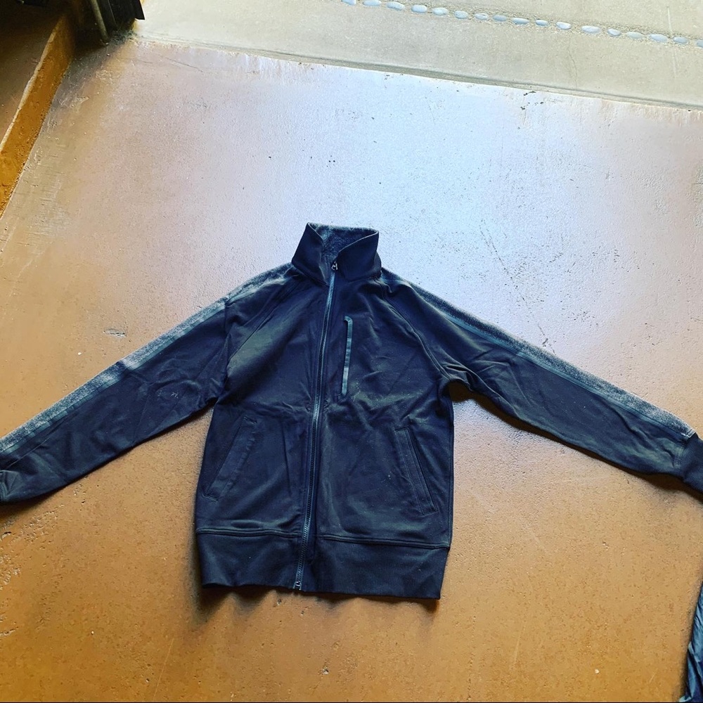 Men’s zip up jacket